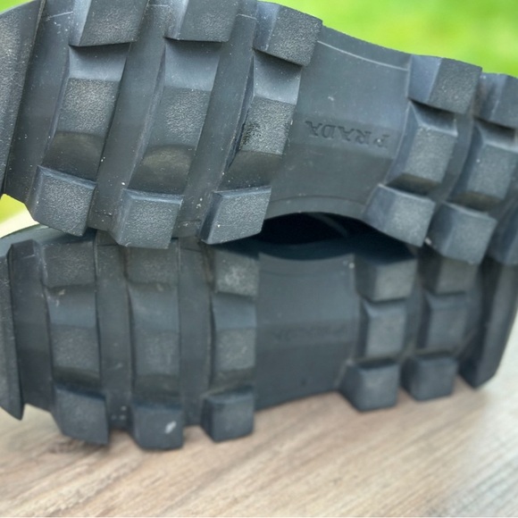 Prada logo-plague ankle boots, Size 39 - Picture 5 of 10